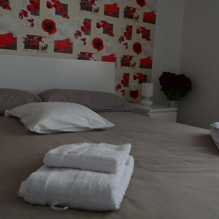 Arena'S Apartament Valence Extérieur photo