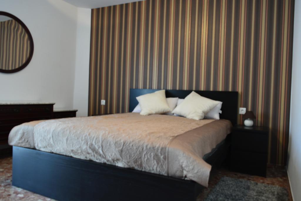 Arena'S Apartament Valence Extérieur photo