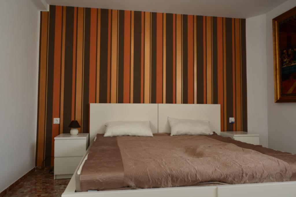 Arena'S Apartament Valence Extérieur photo